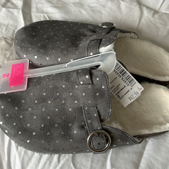 Girls slipper - Picture 2 of 3